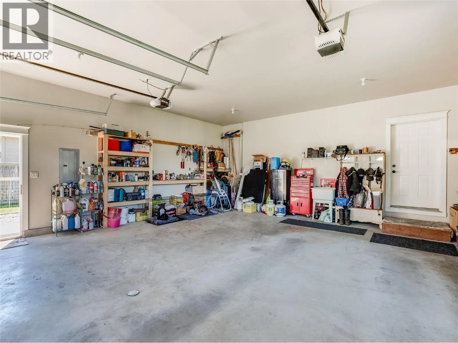 943 Riverview Place