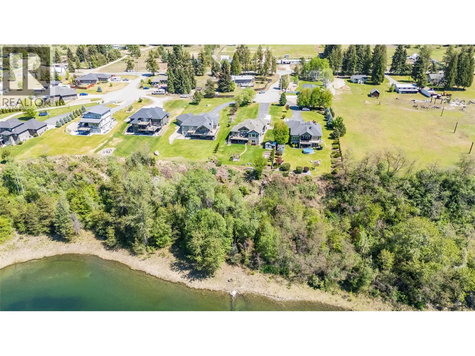 943 Riverview Place
