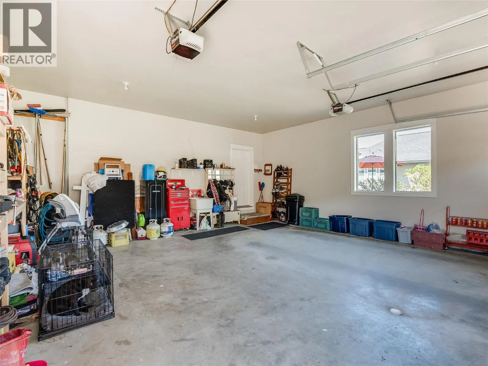 943 Riverview Place