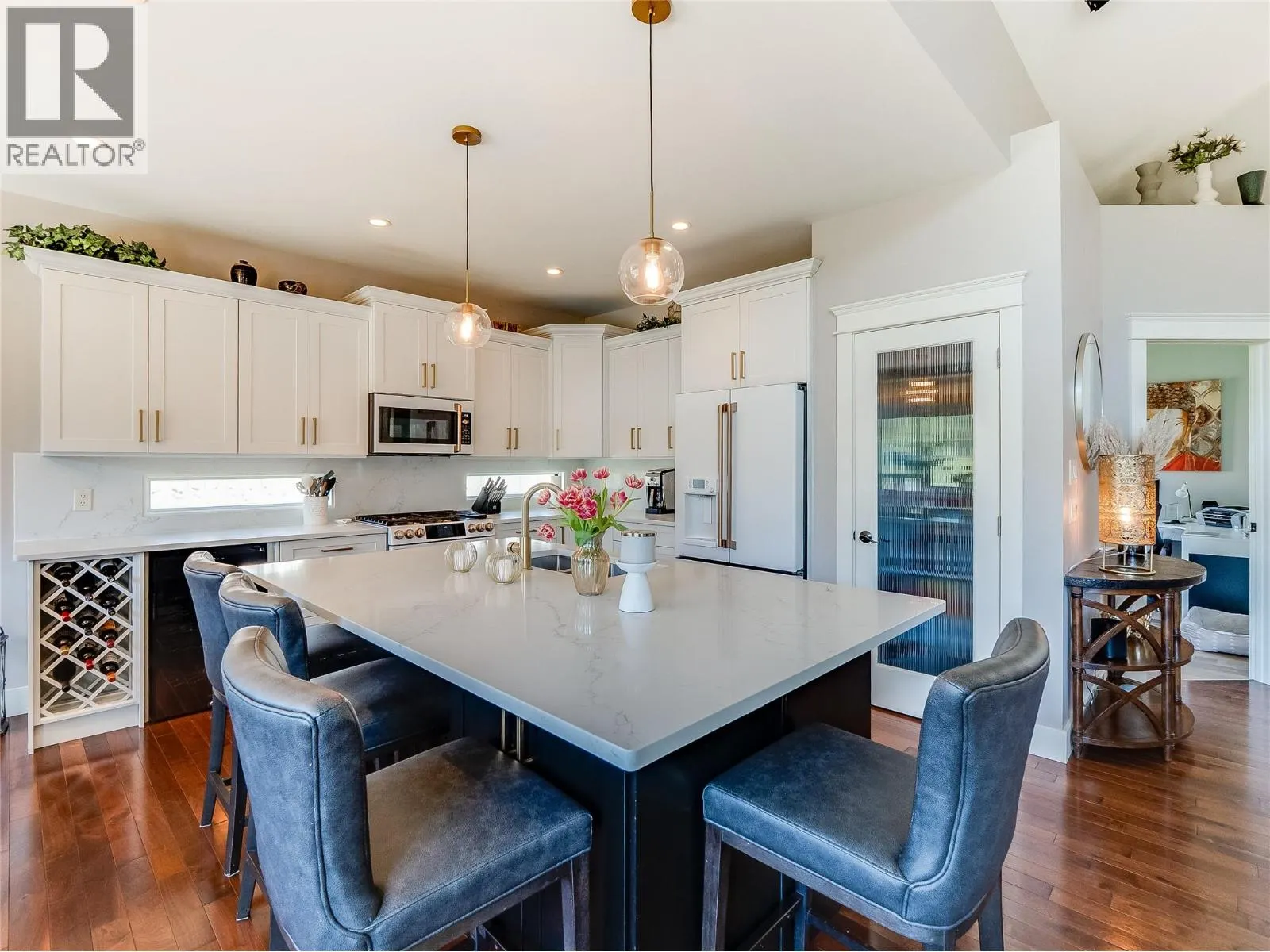 943 Riverview Place
