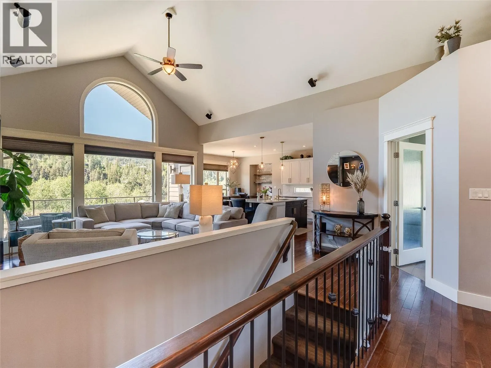 943 Riverview Place