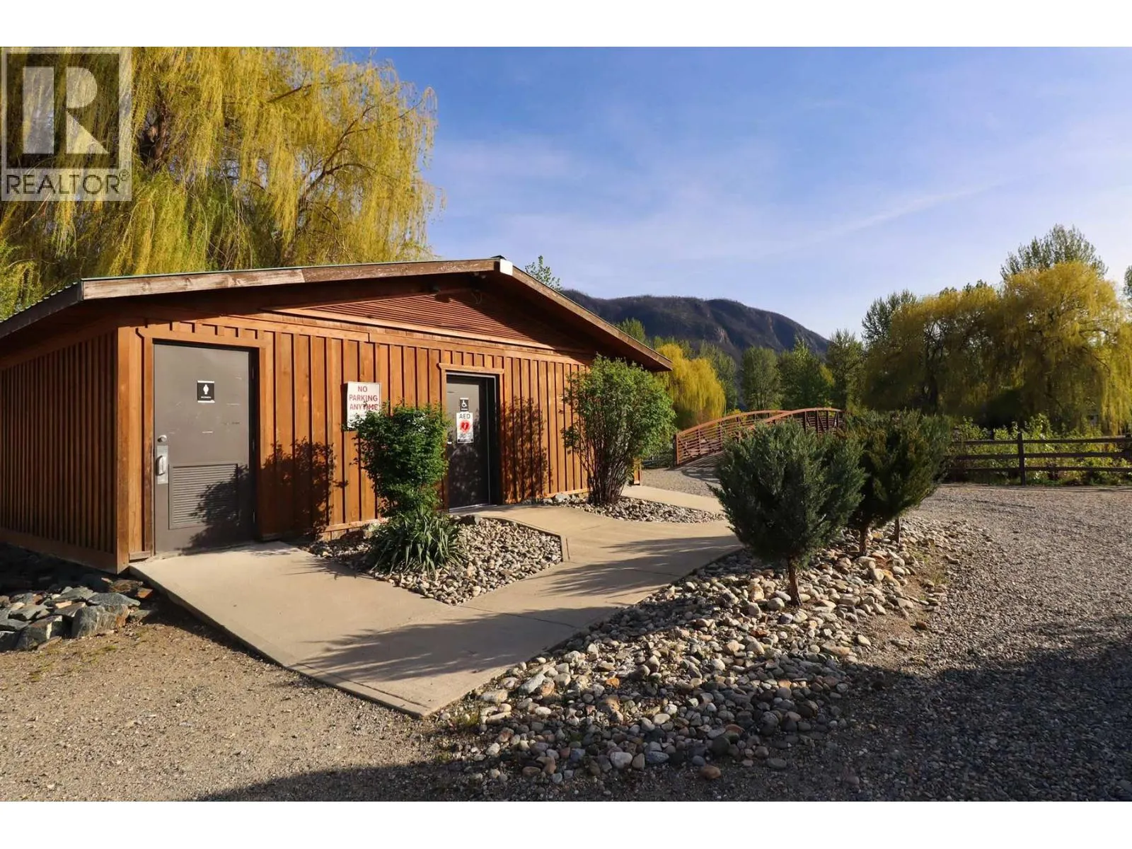 77 Cottonwood Drive