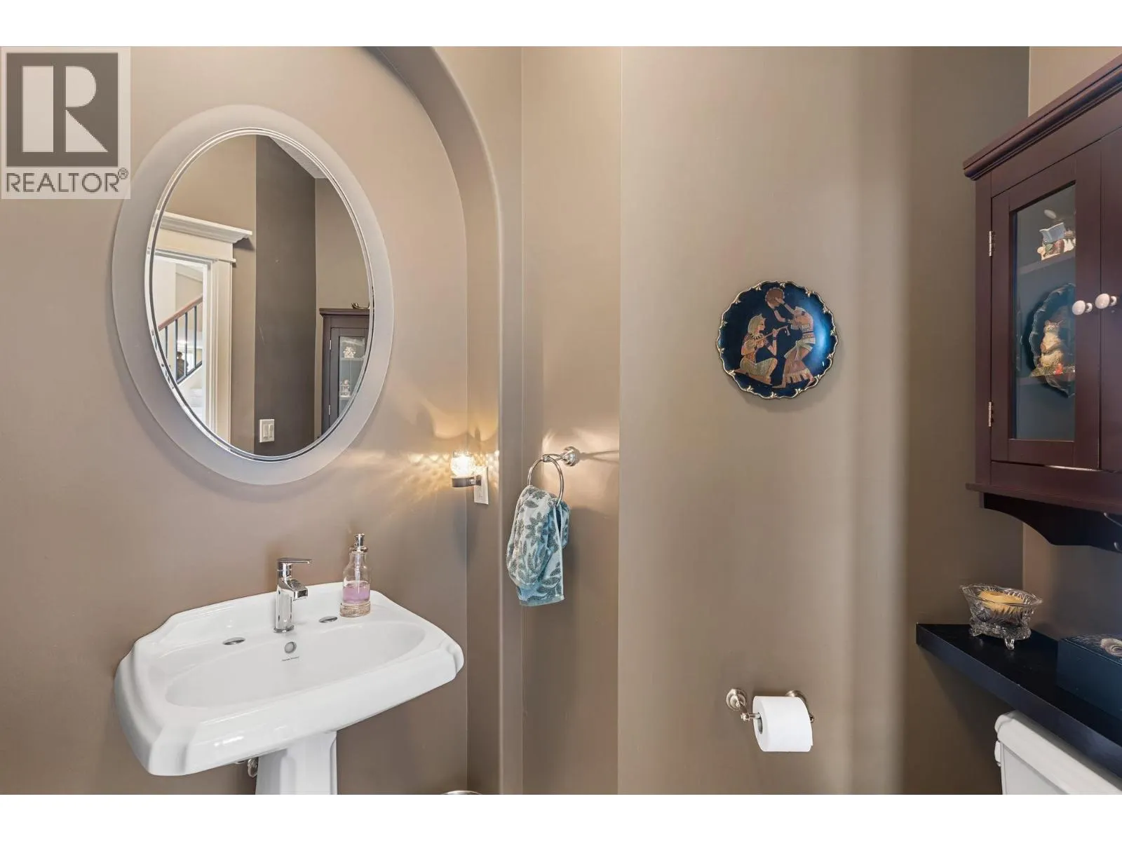 1011 Foothills Court
