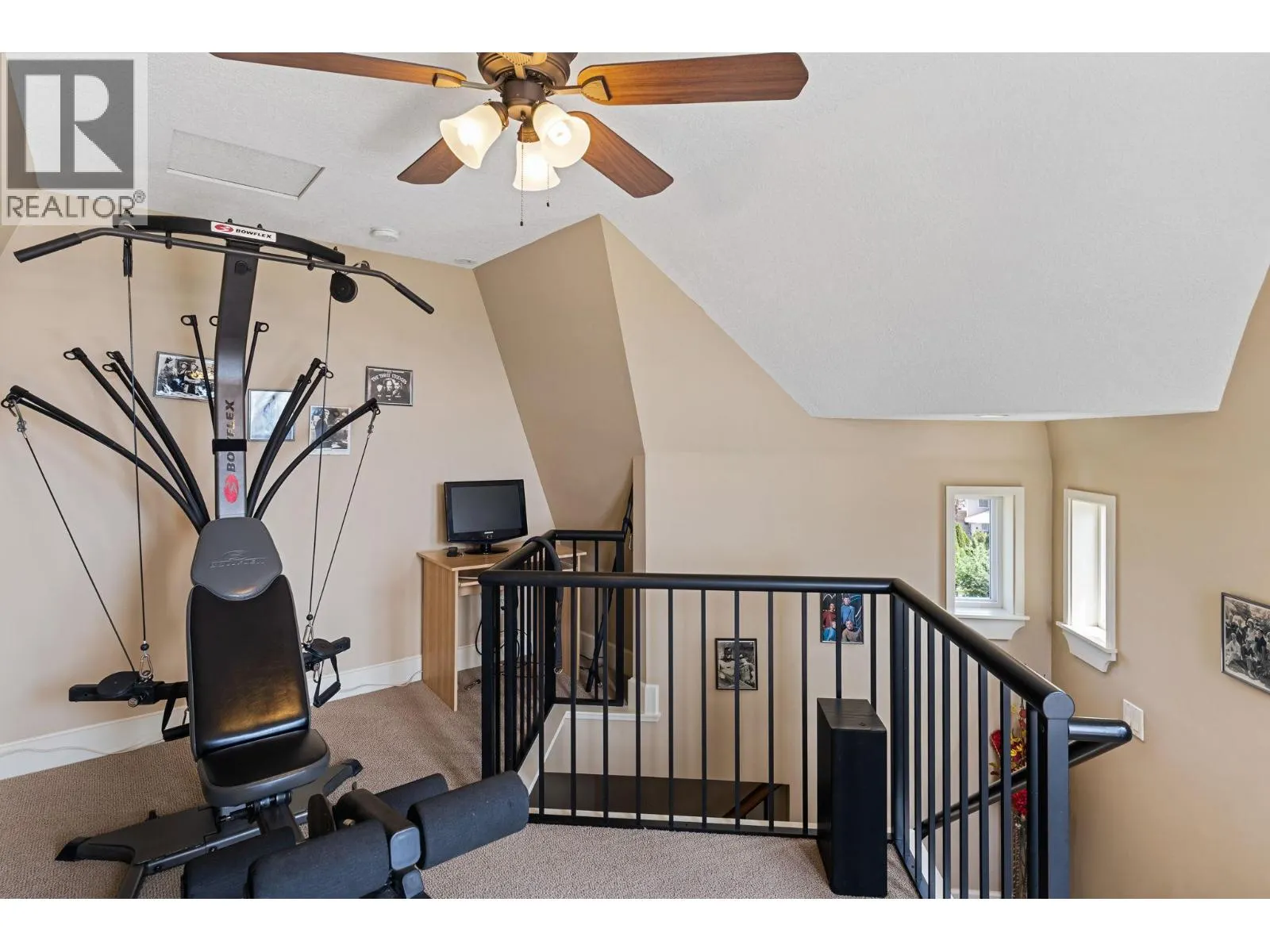 1011 Foothills Court