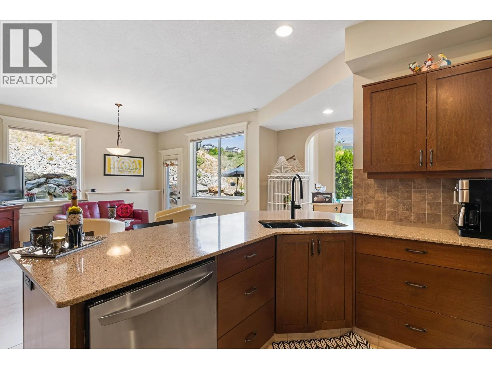 1011 Foothills Court