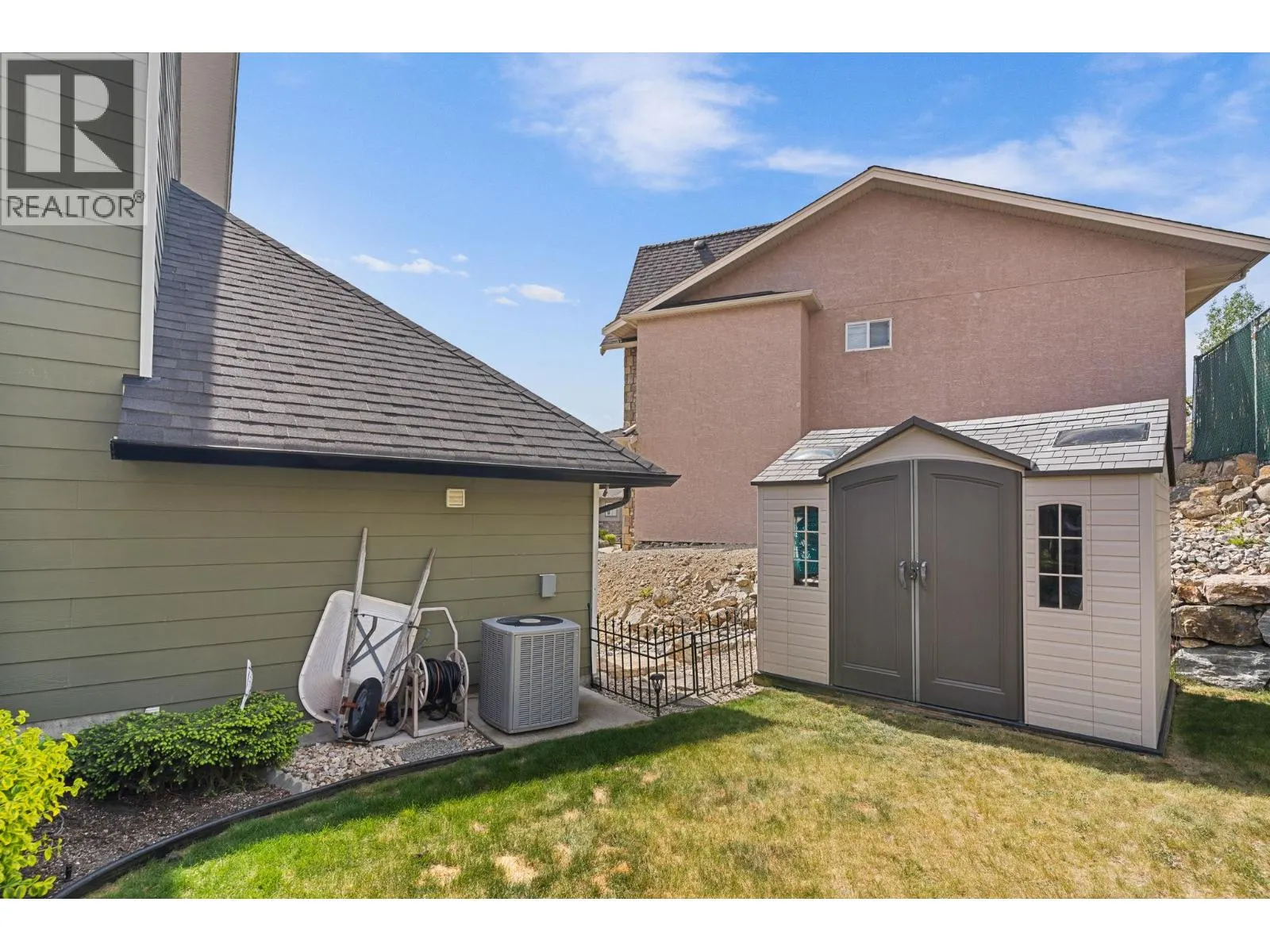 1011 Foothills Court