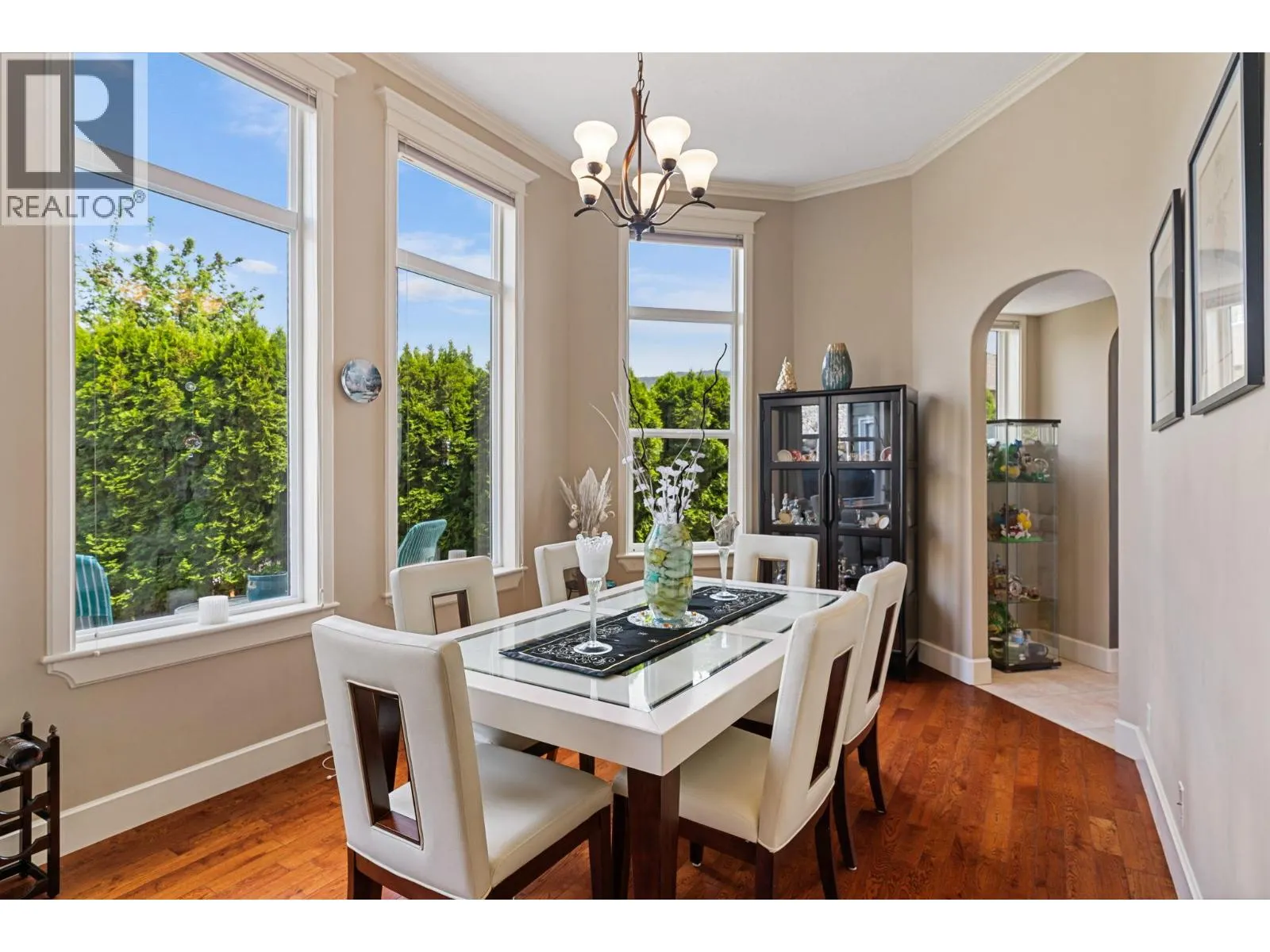1011 Foothills Court