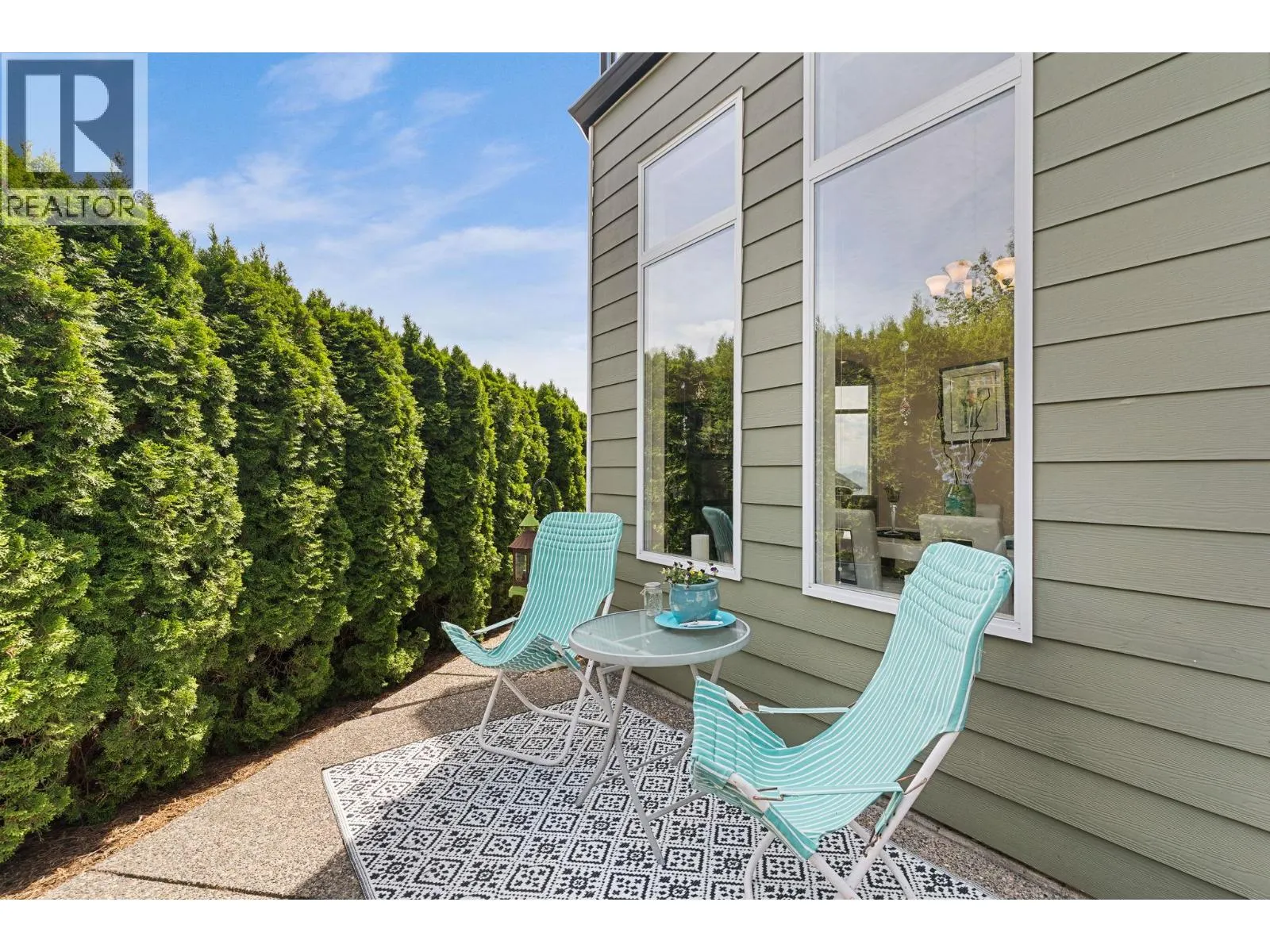 1011 Foothills Court