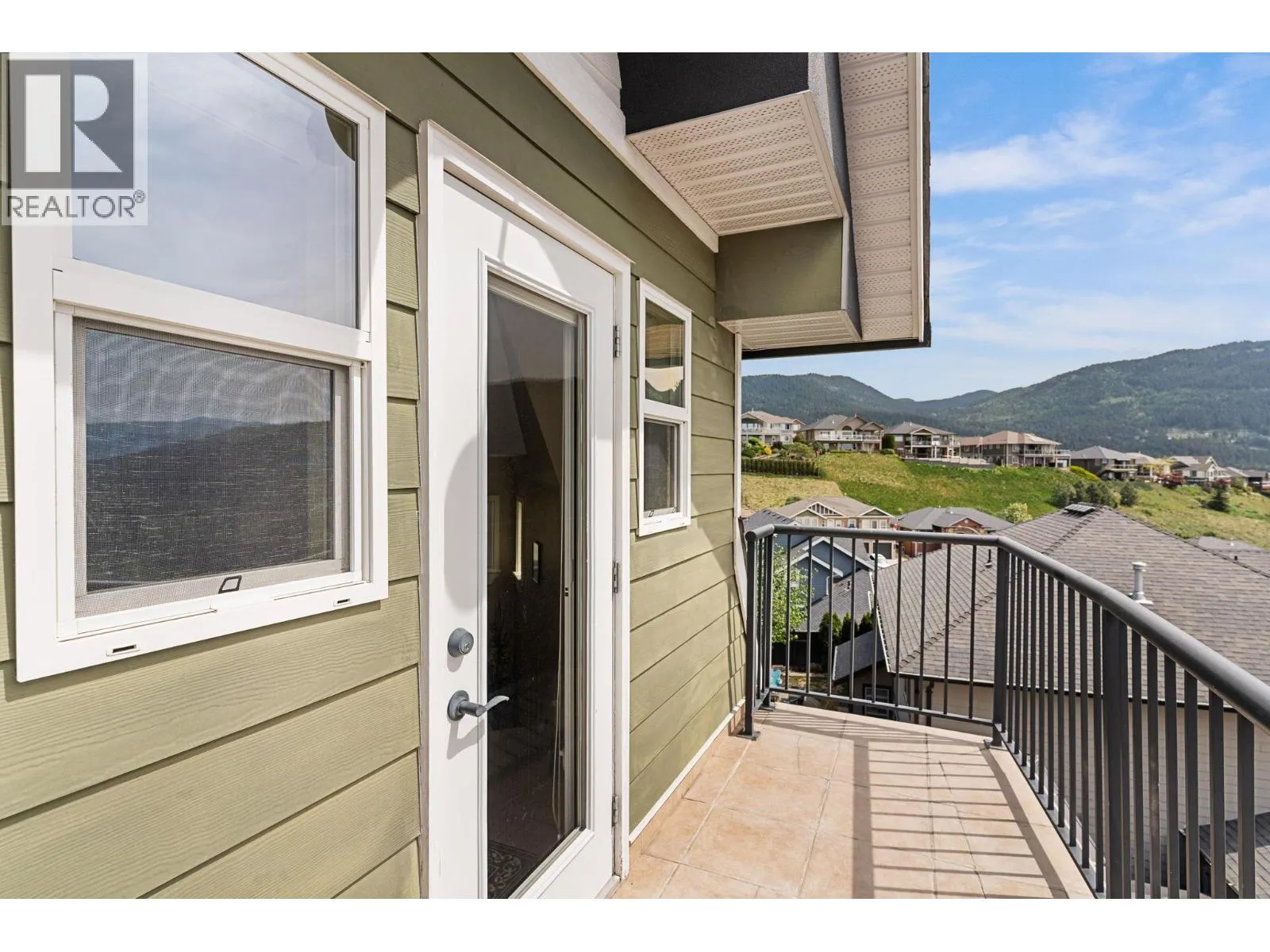 1011 Foothills Court