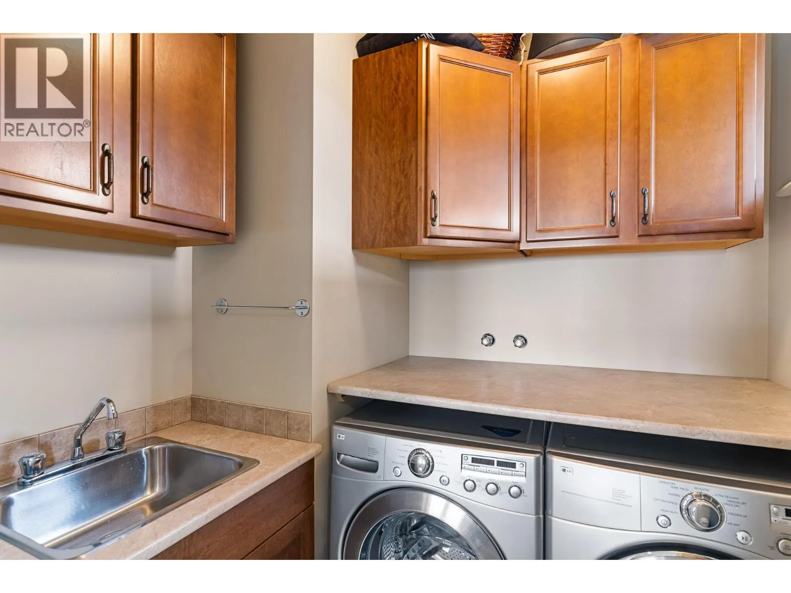 1011 Foothills Court
