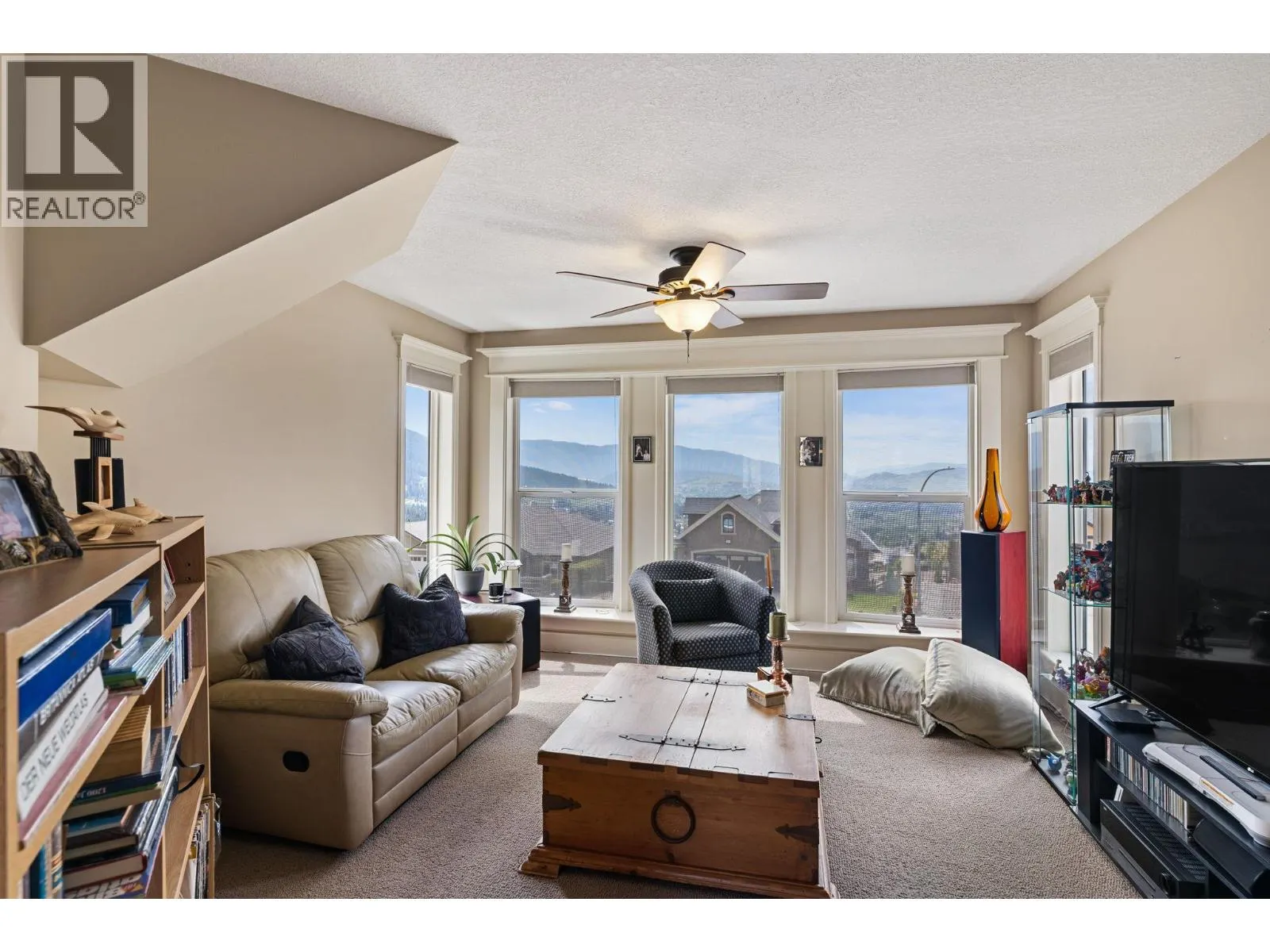 1011 Foothills Court