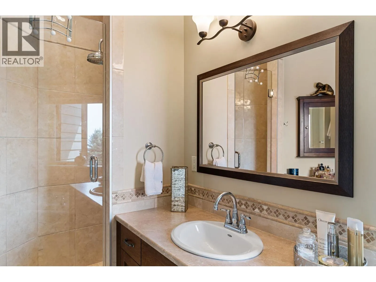 1011 Foothills Court