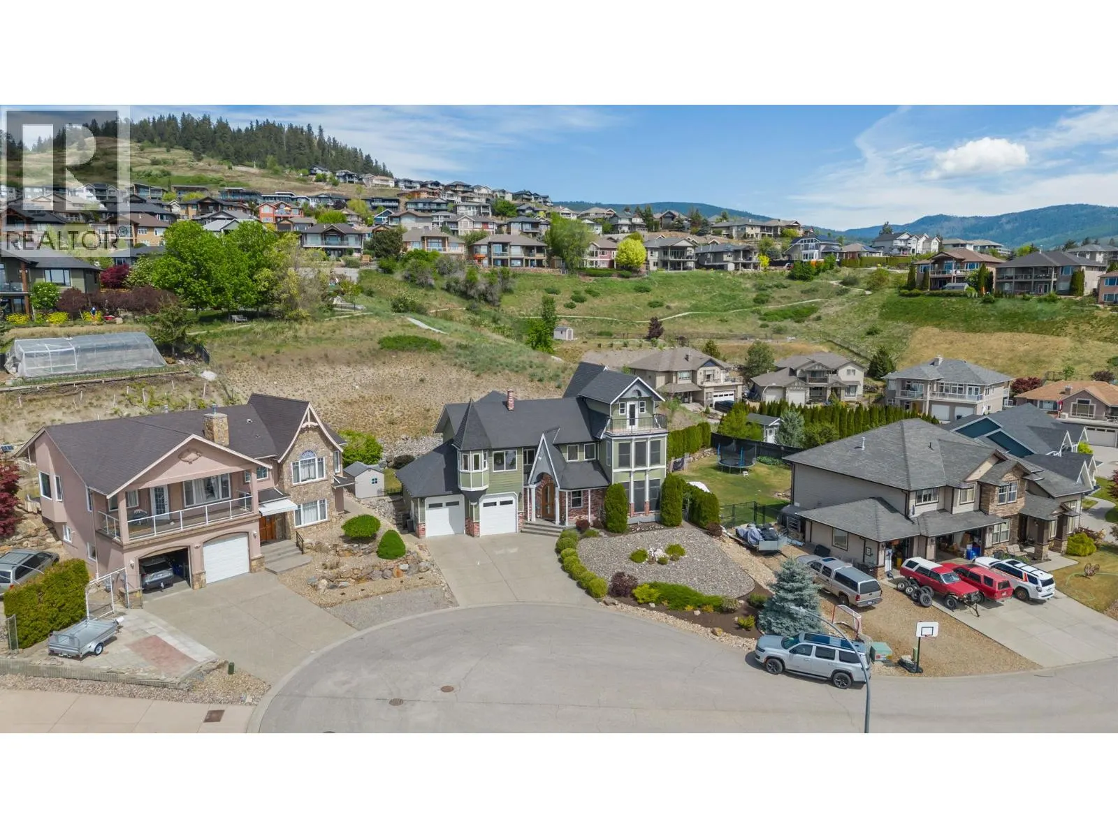 1011 Foothills Court