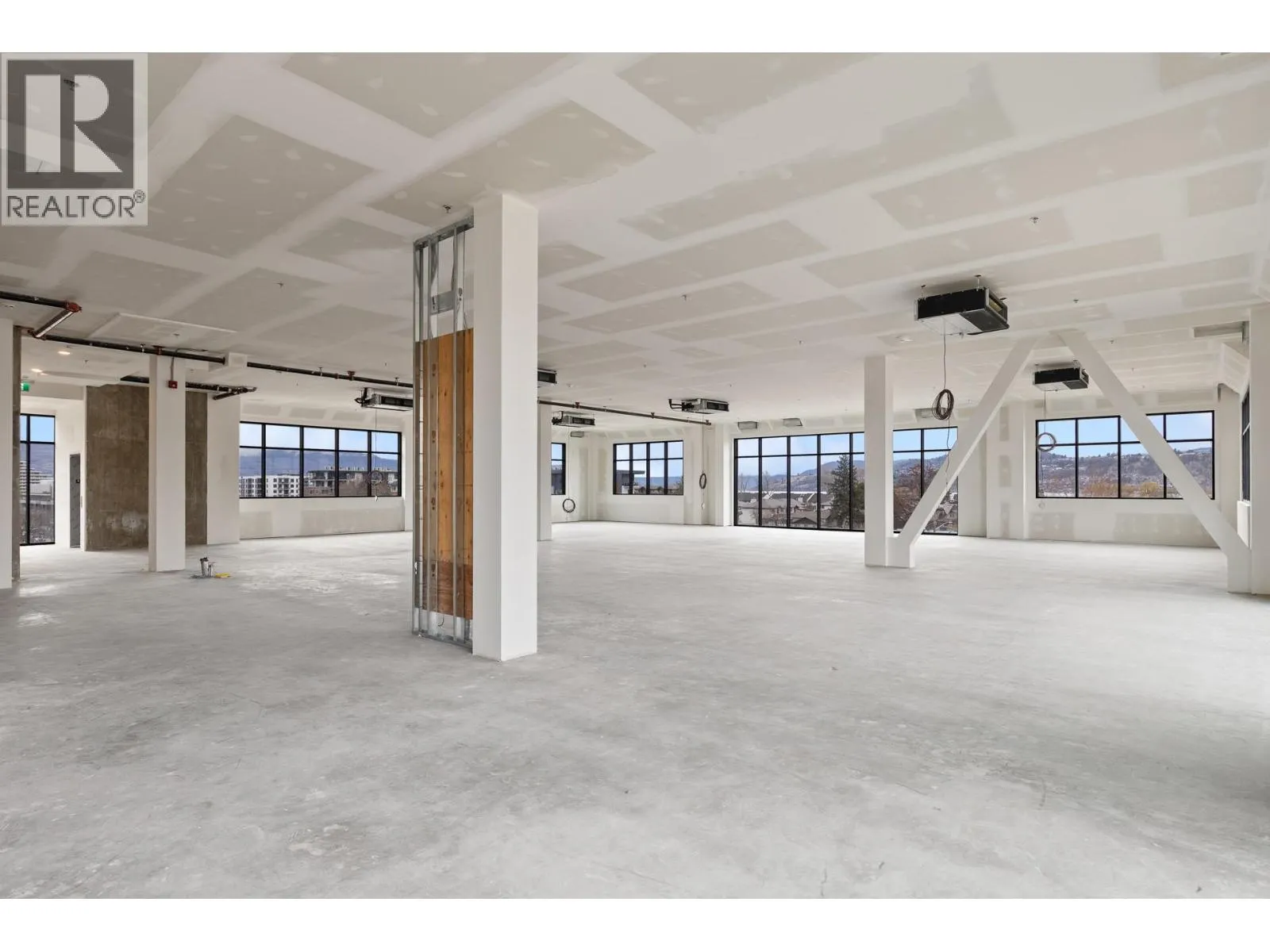 550 Osprey Avenue Unit# 4th FL