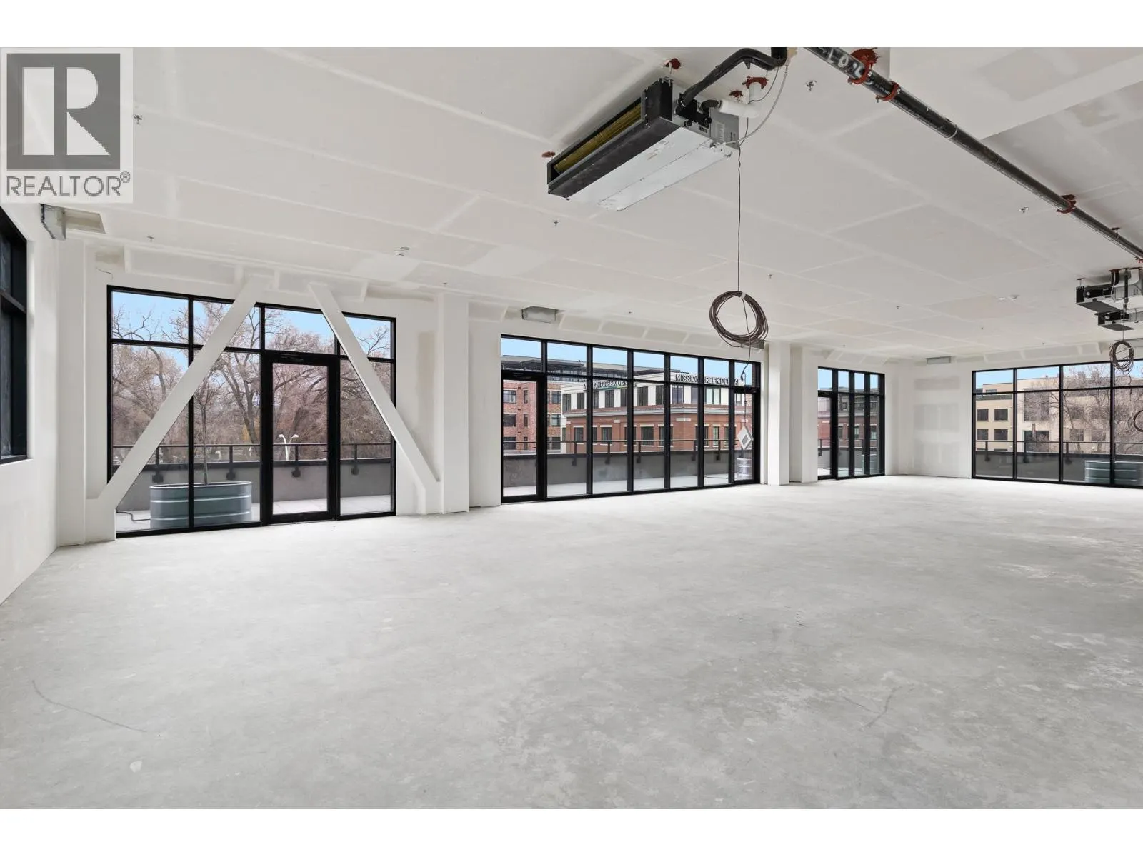550 Osprey Avenue Unit# 3rd FL