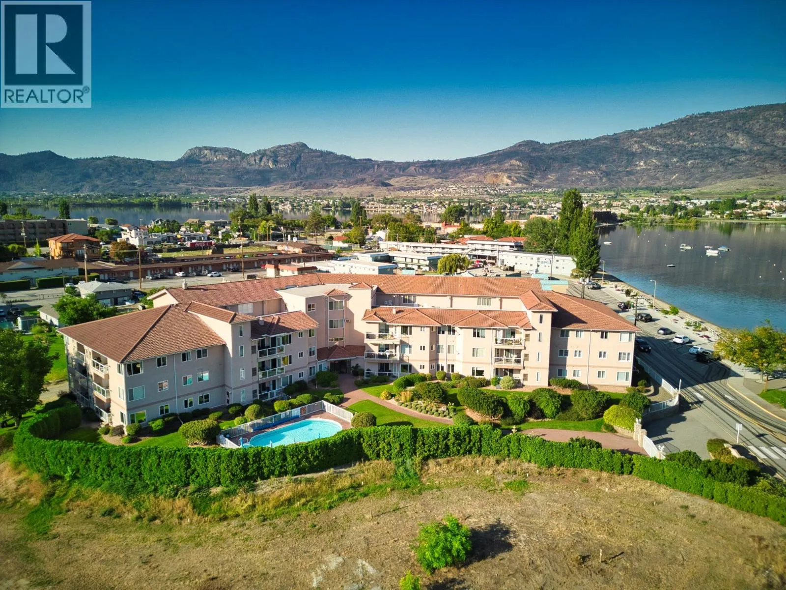 6805 COTTONWOOD Drive Unit# 201