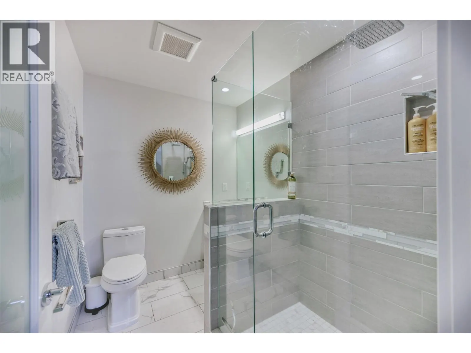 6805 COTTONWOOD Drive Unit# 201