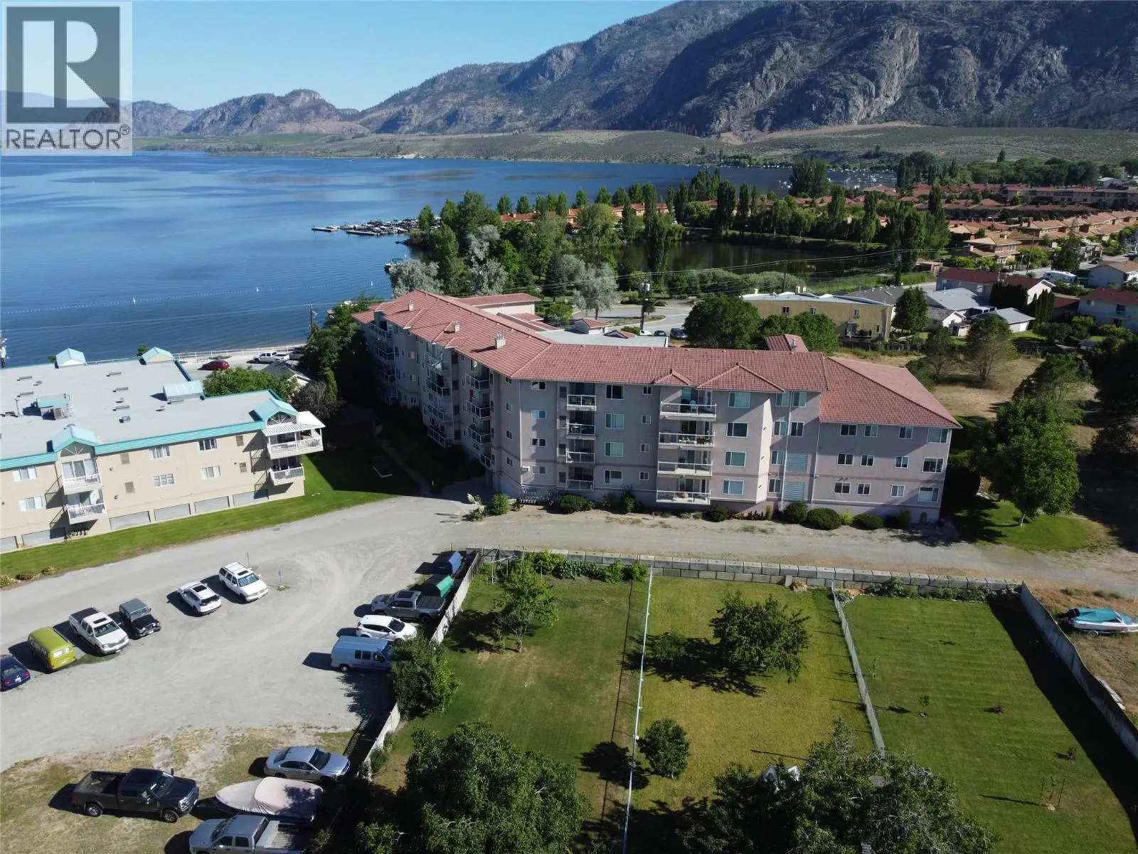 6805 COTTONWOOD Drive Unit# 201