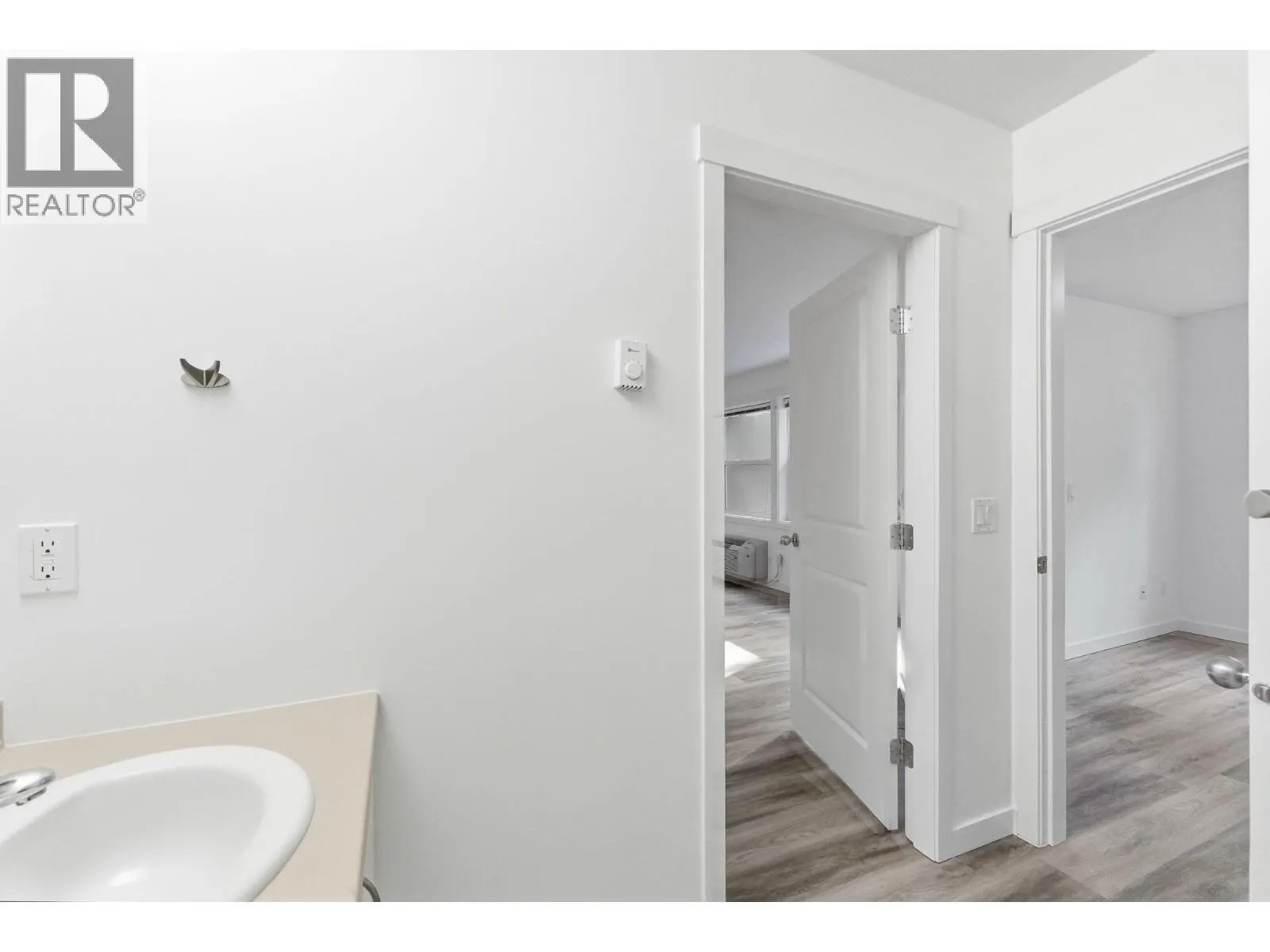 1483 Glenmore Road Unit# 311