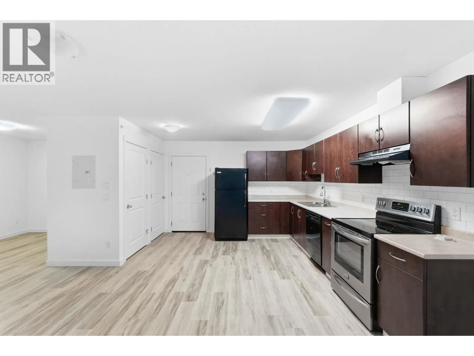 1483 Glenmore Road Unit# 311