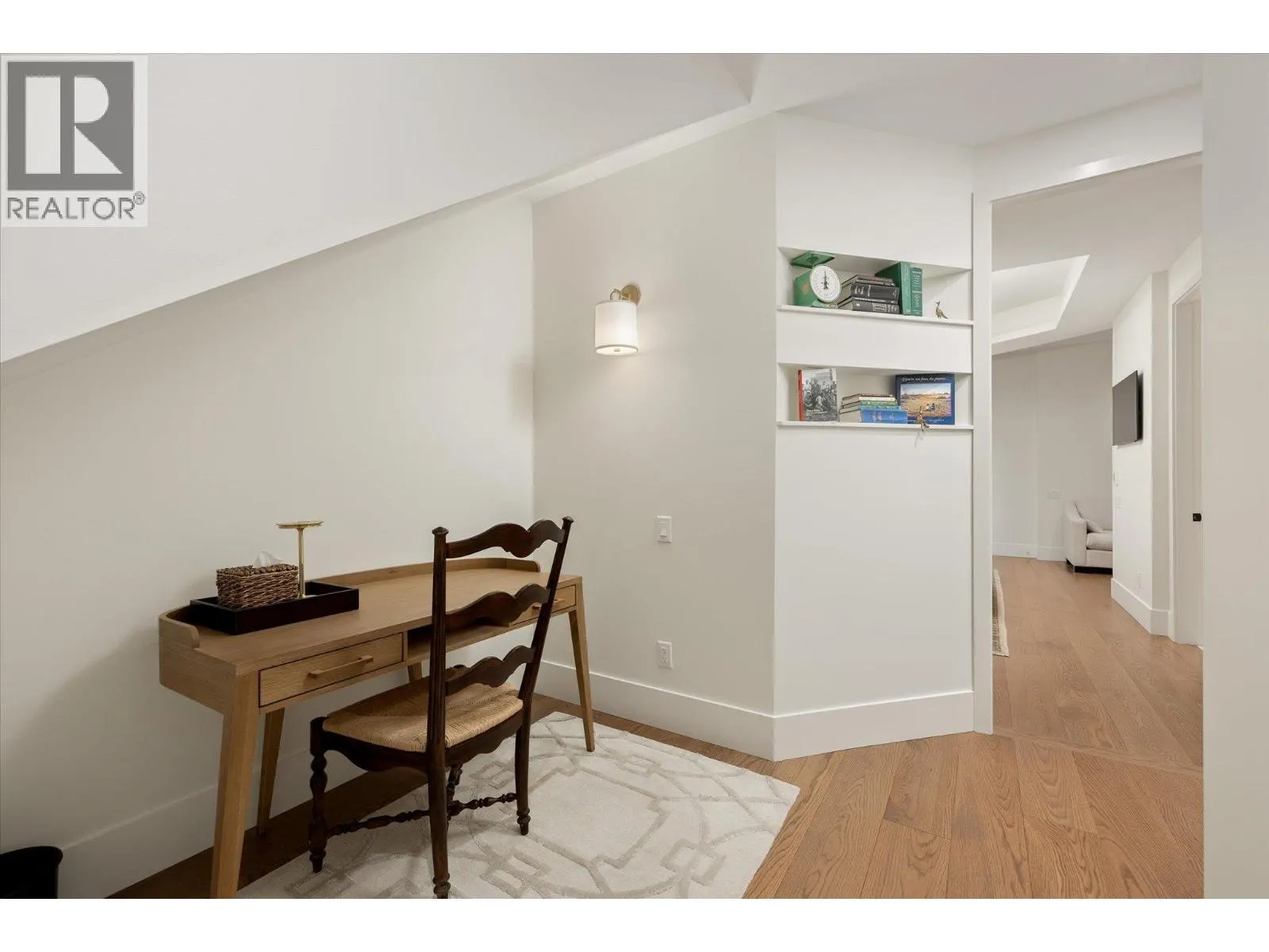 818 Brassey Place