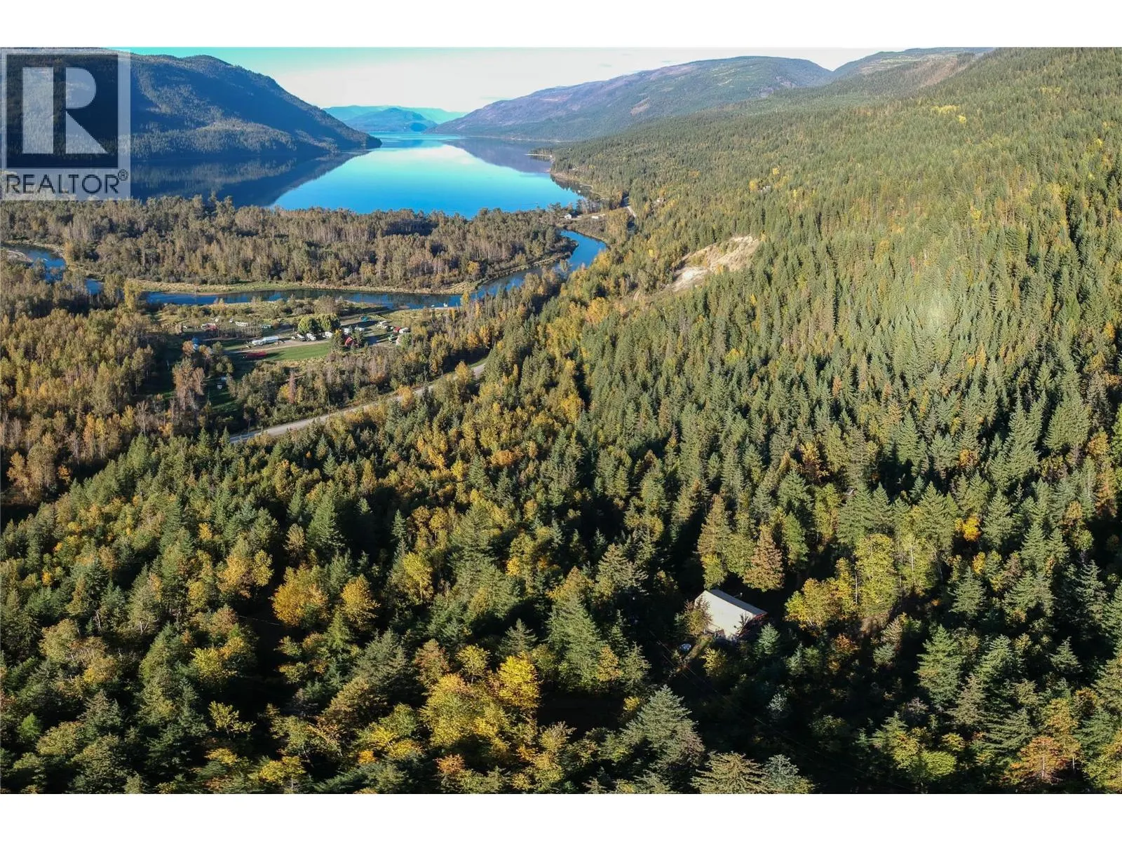 3217 Lumby Mabel Lake Road