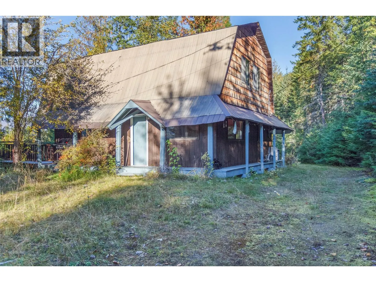 3217 Lumby Mabel Lake Road