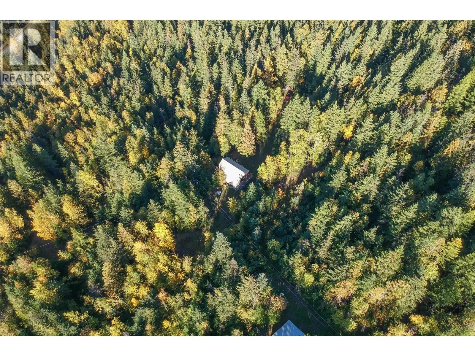 3217 Lumby Mabel Lake Road