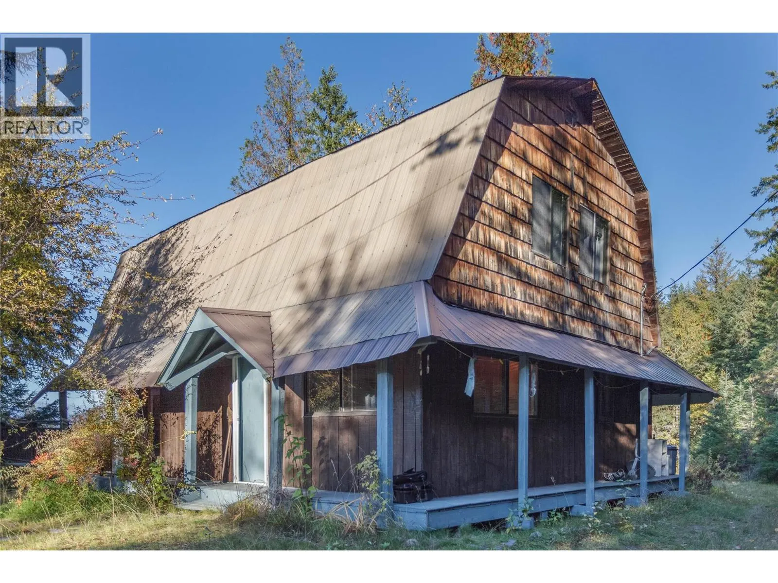 3217 Lumby Mabel Lake Road
