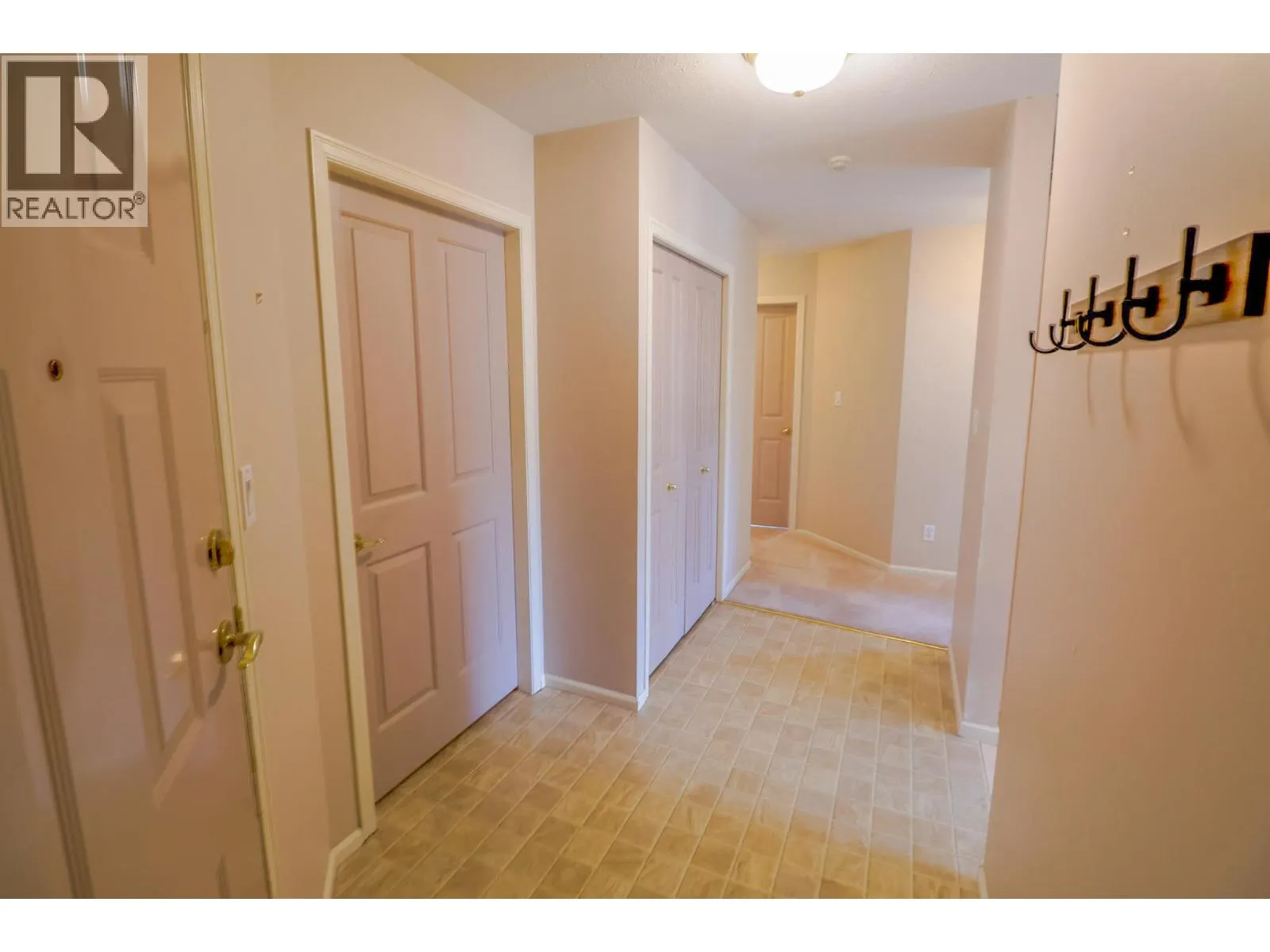 8907 Pineo Court Unit# 208