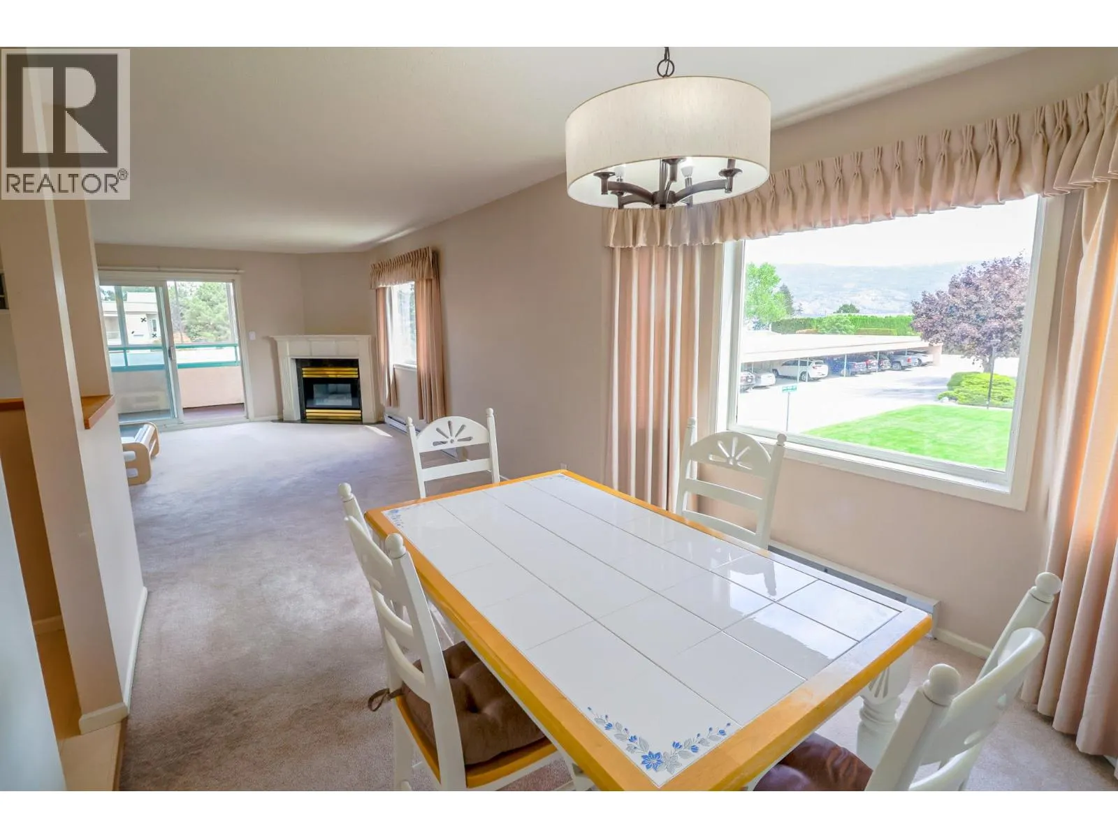 8907 Pineo Court Unit# 208
