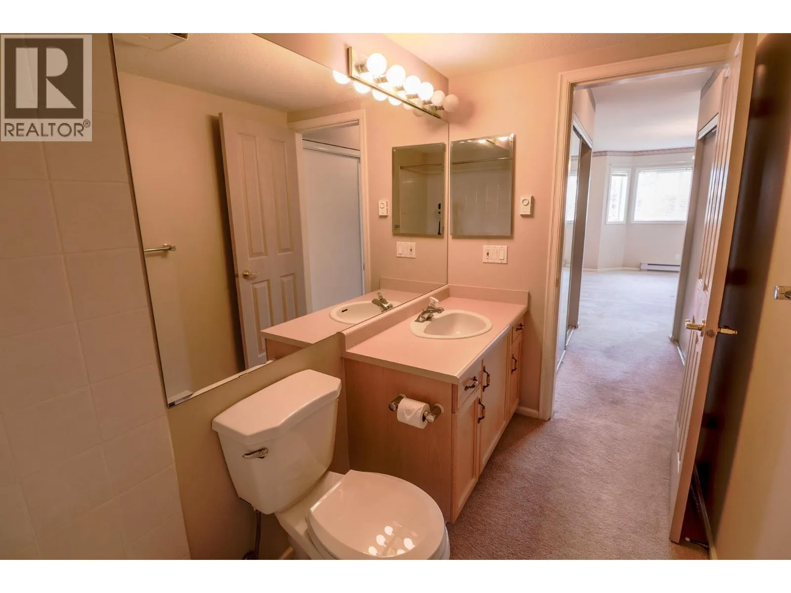 8907 Pineo Court Unit# 208