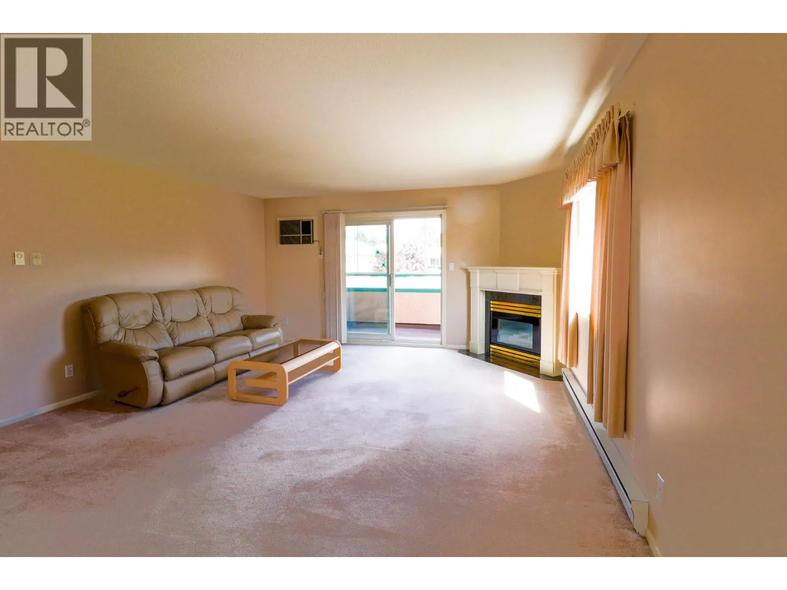 8907 Pineo Court Unit# 208