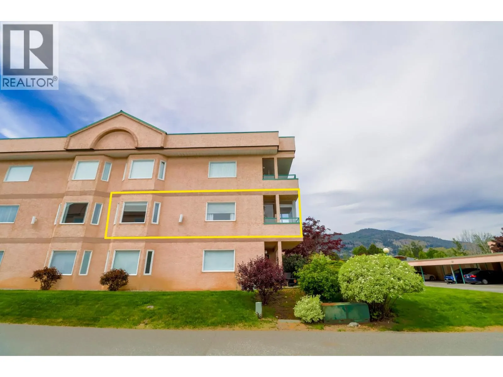 8907 Pineo Court Unit# 208
