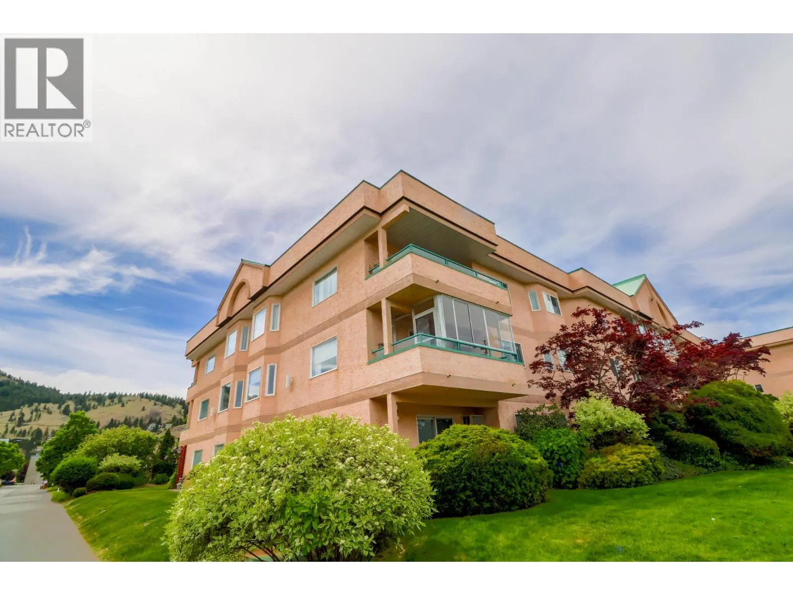 8907 Pineo Court Unit# 208