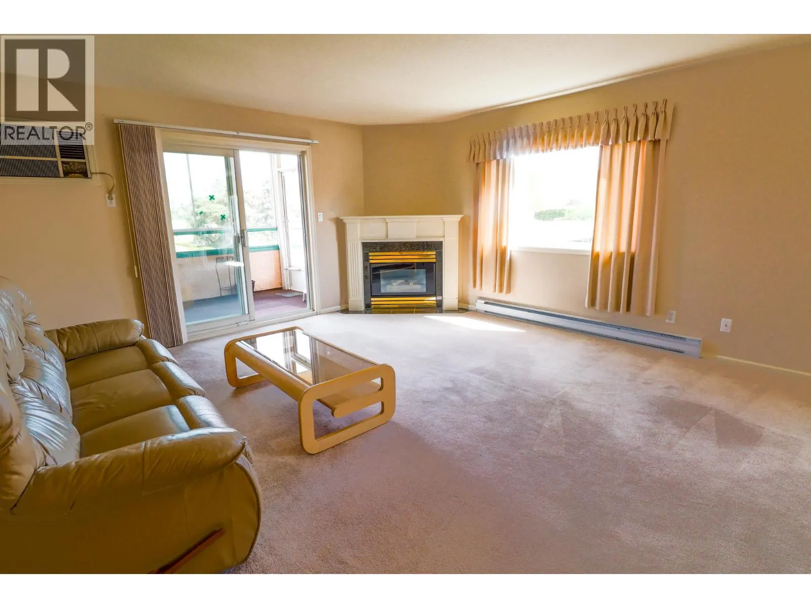 8907 Pineo Court Unit# 208