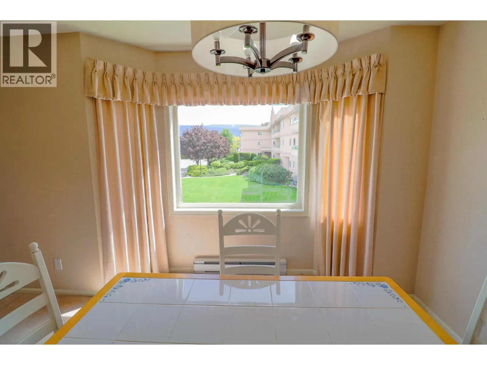 8907 Pineo Court Unit# 208