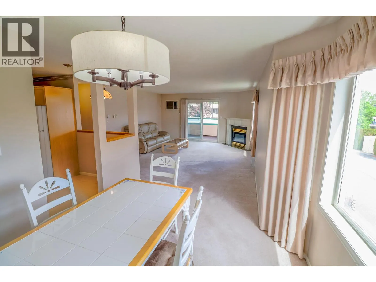 8907 Pineo Court Unit# 208
