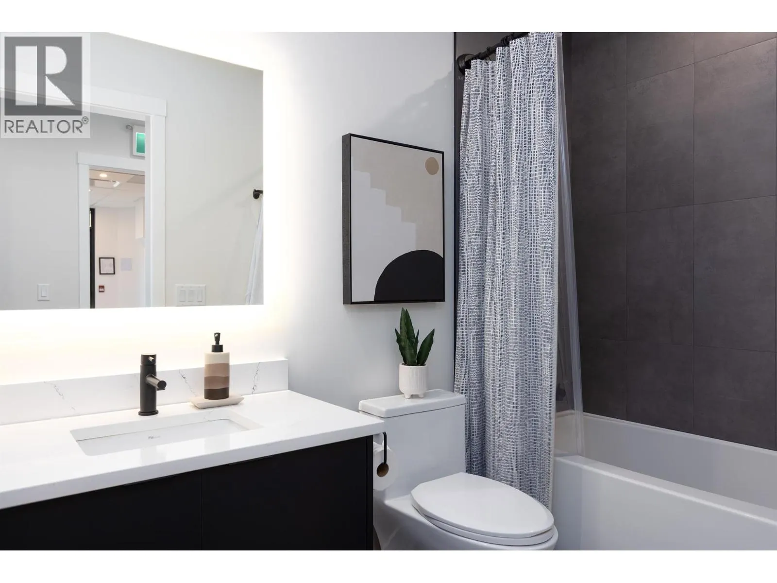1281 Pridham Avenue Unit# 106 Lot# 6