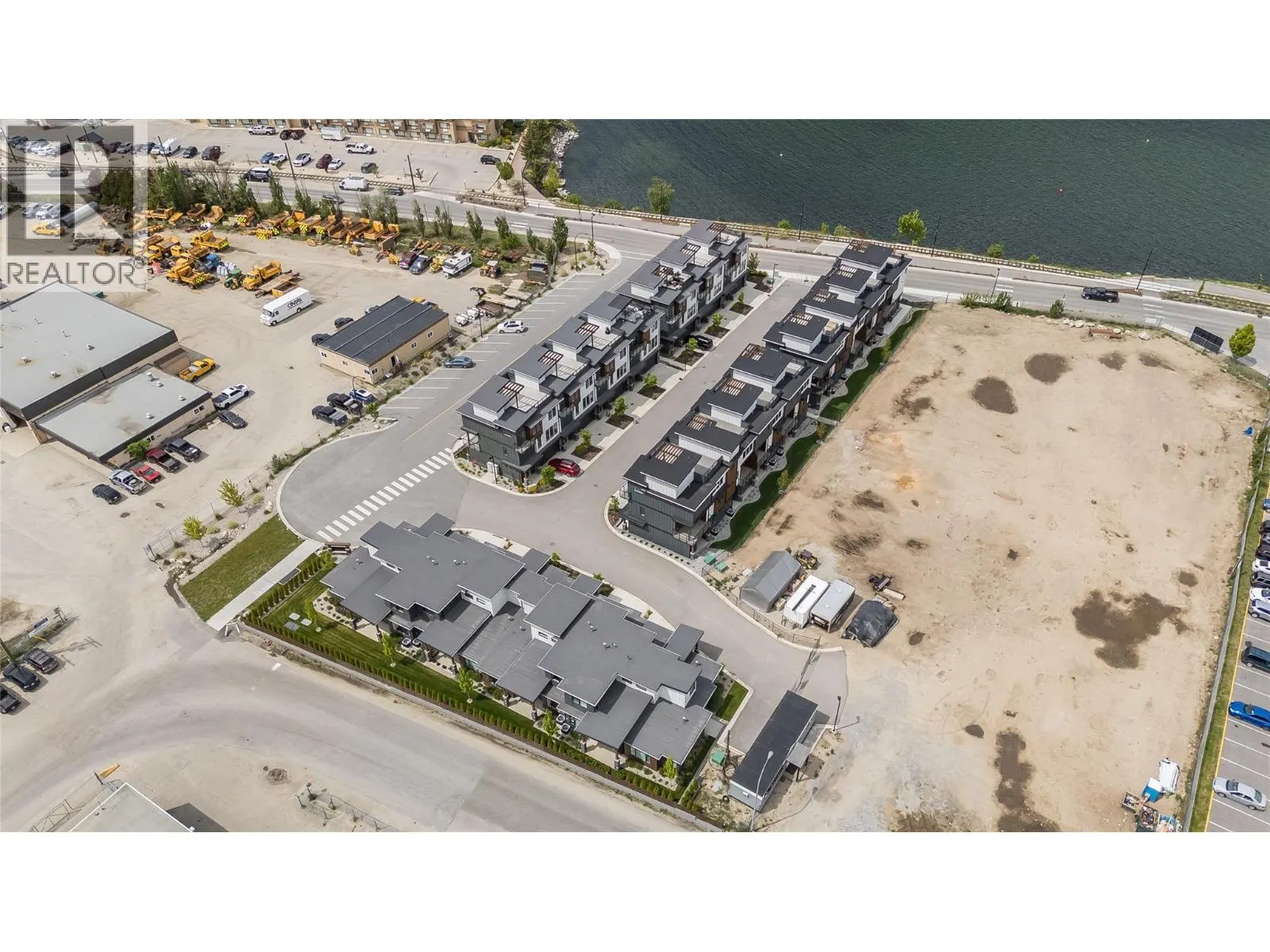 910 Lakeside Drive Unit# 403