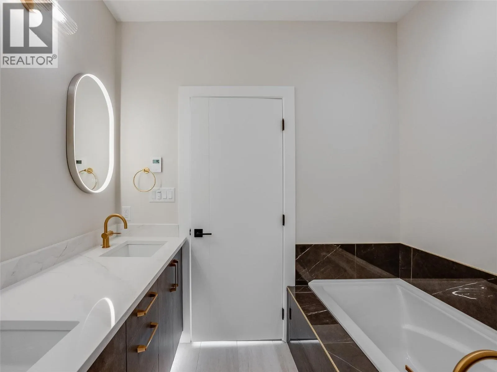 910 Lakeside Drive Unit# 403