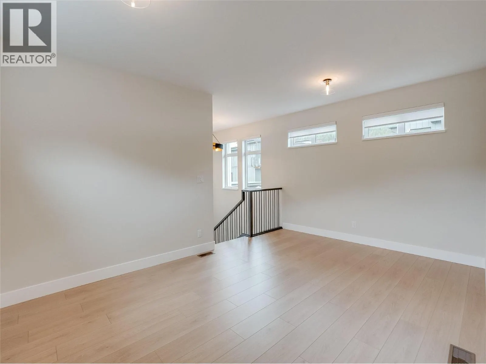 910 Lakeside Drive Unit# 403