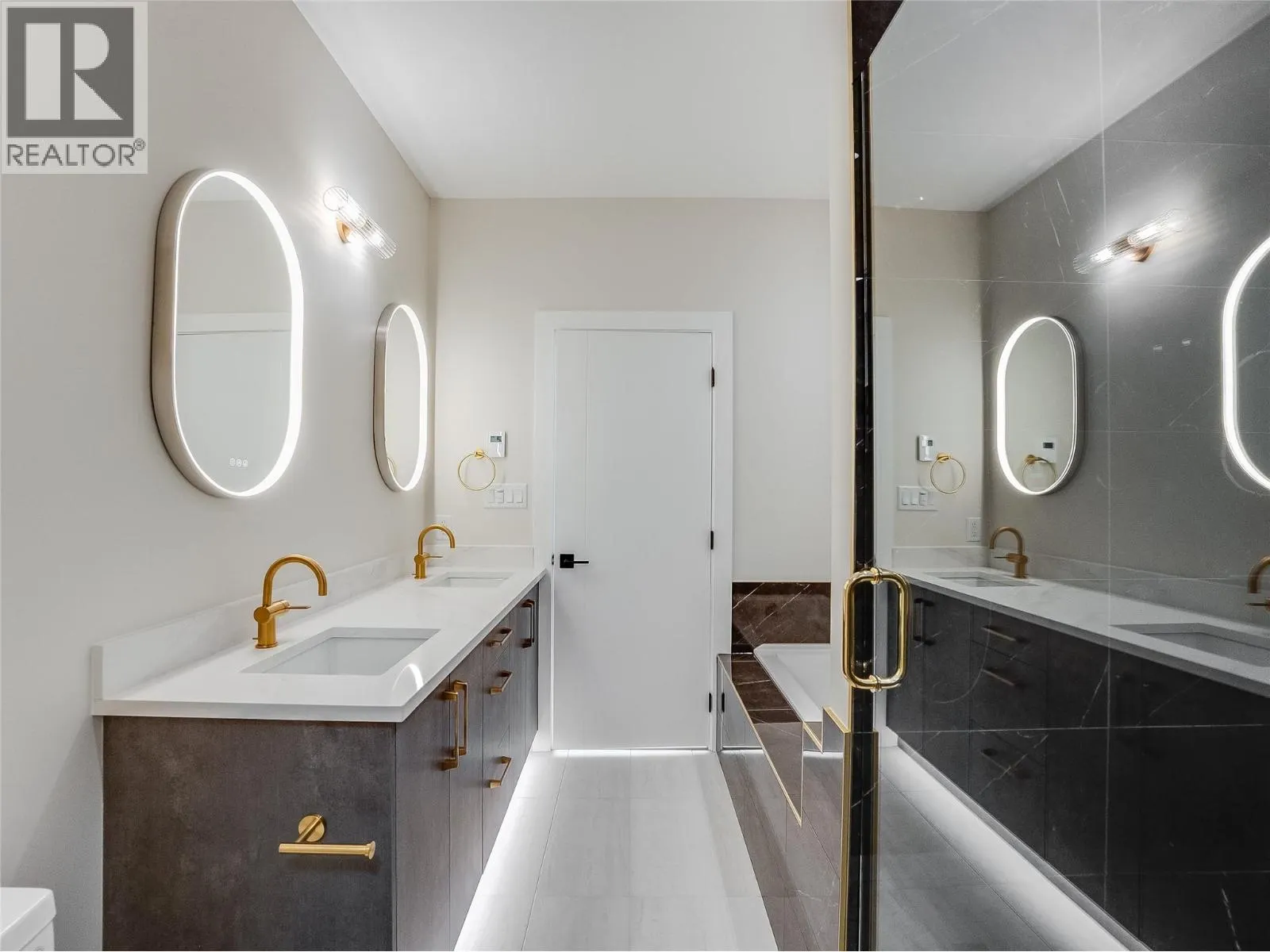 910 Lakeside Drive Unit# 403