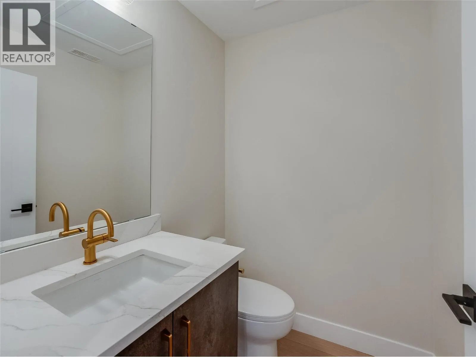 910 Lakeside Drive Unit# 403