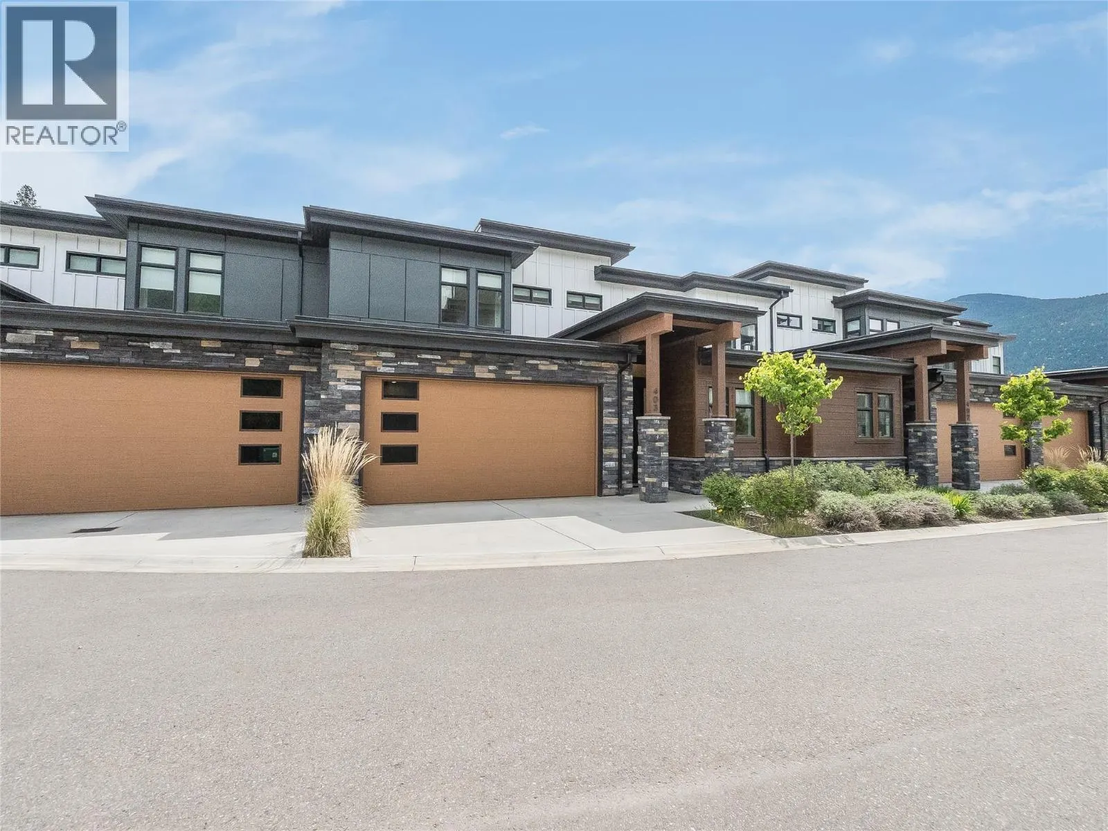910 Lakeside Drive Unit# 403