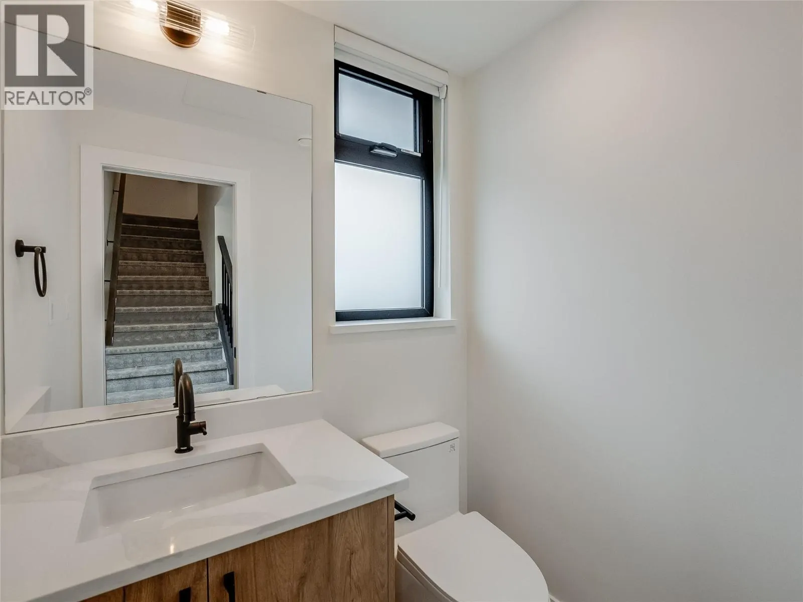 910 Lakeside Drive Unit# 208