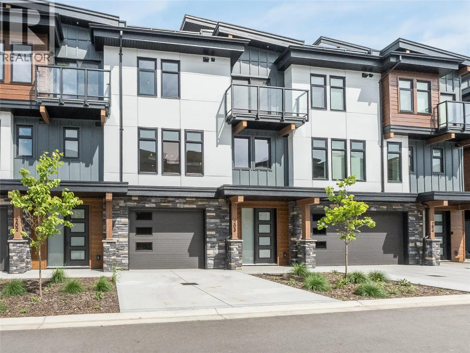 910 Lakeside Drive Unit# 203