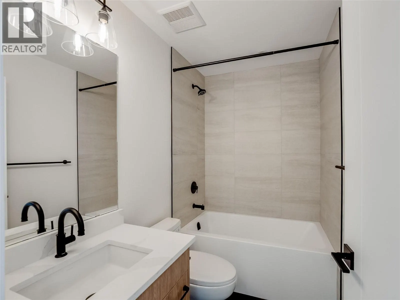 910 Lakeside Drive Unit# 203