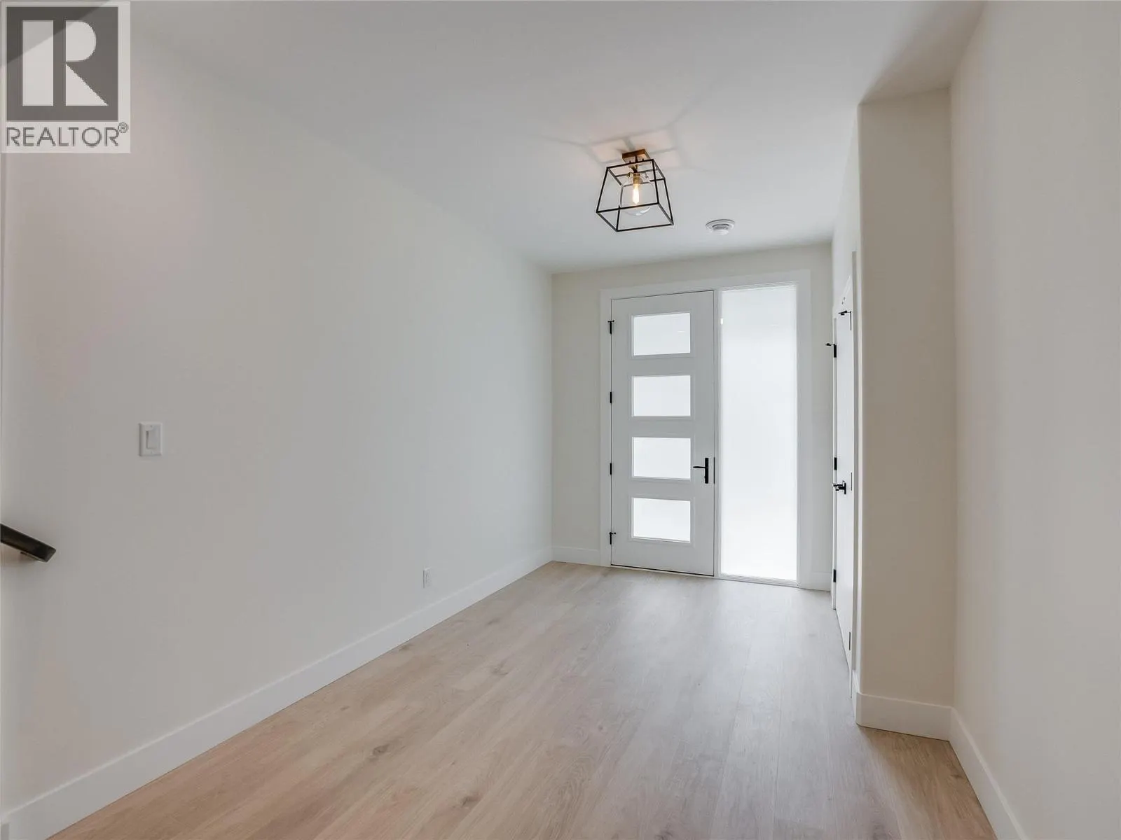 910 Lakeside Drive Unit# 203