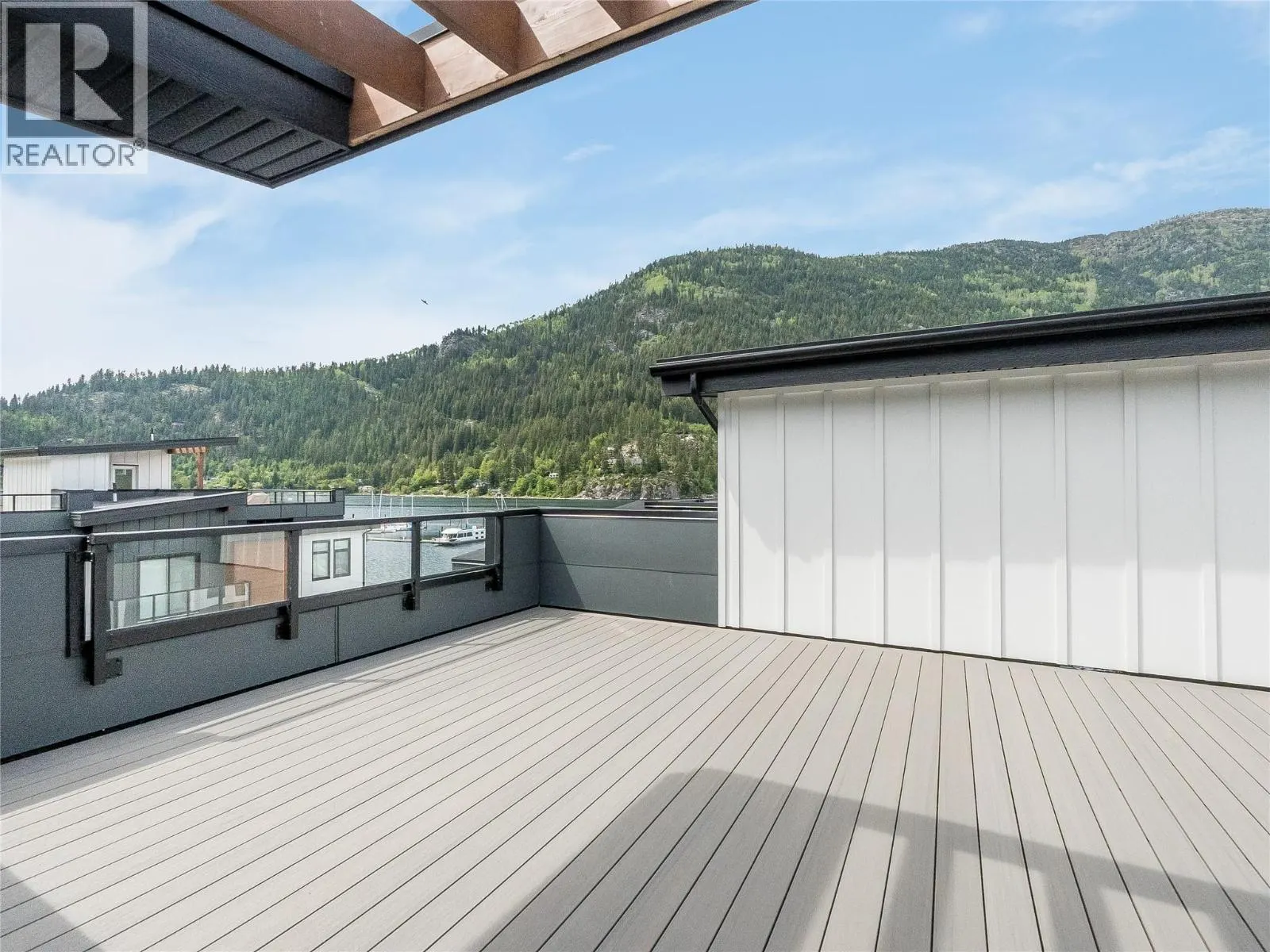 910 Lakeside Drive Unit# 203